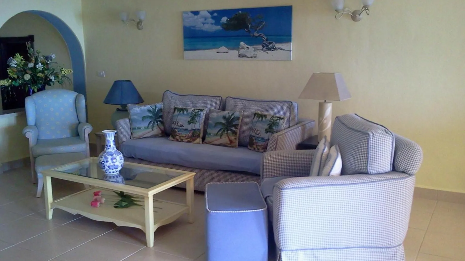 Geraeumiges Ferienhaus Mit Gehobener Ausstattung Guía de Isora Spanien