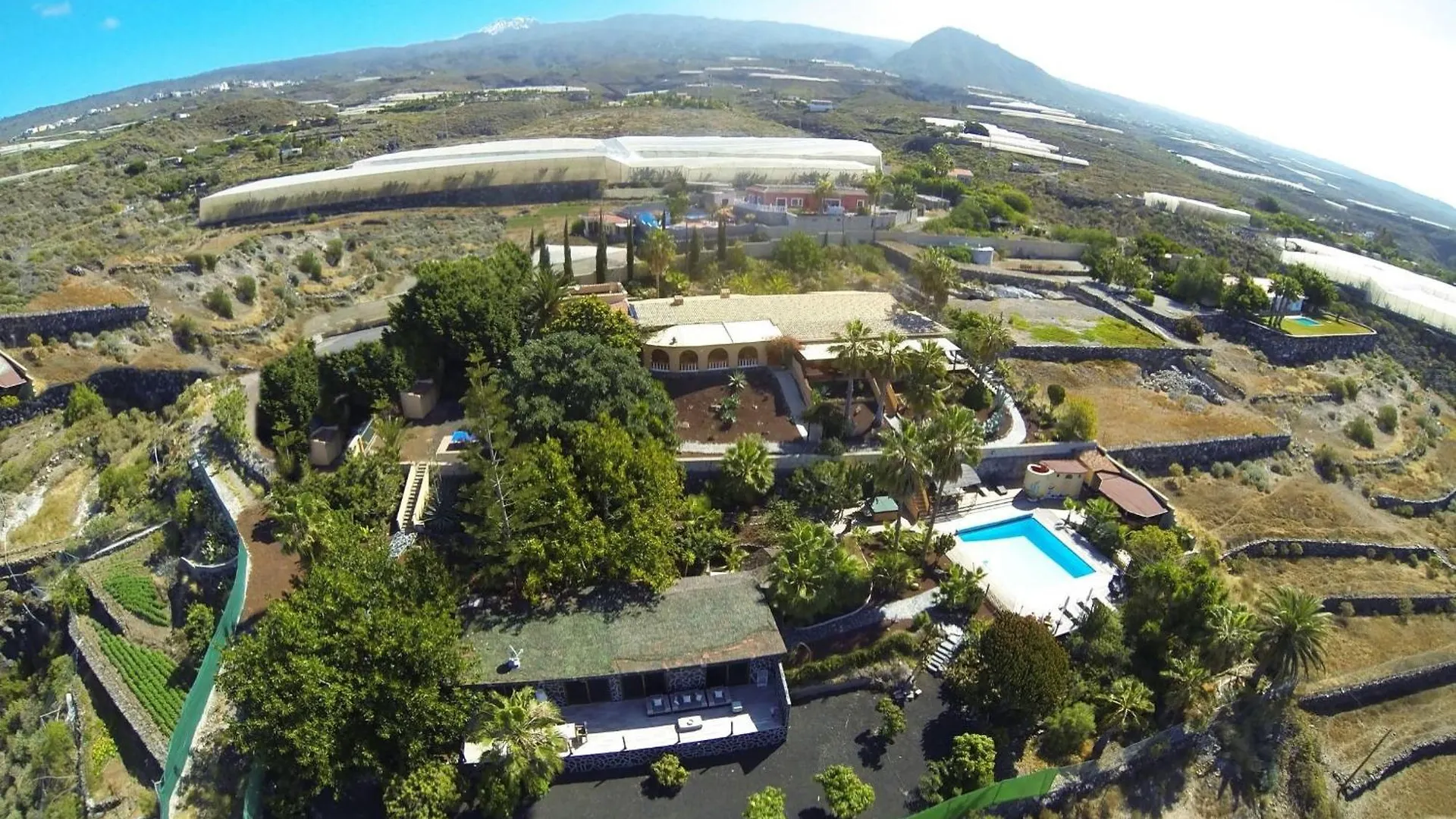 Geraeumiges Ferienhaus Mit Gehobener Ausstattung Guía de Isora Spanien